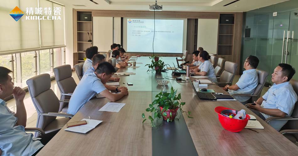 强化专业手艺，，，提高效劳水平  营销部开展营业手艺培训